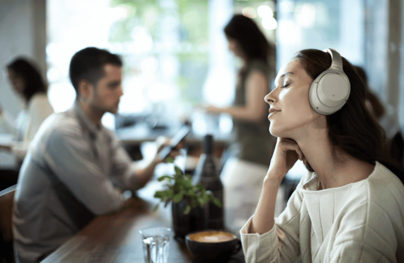 TopRated Noise Canceling Headphones for Travelers InMotion Stores